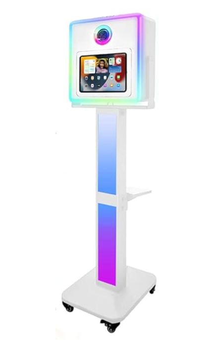 Michigan wedding photo booth rental with prints