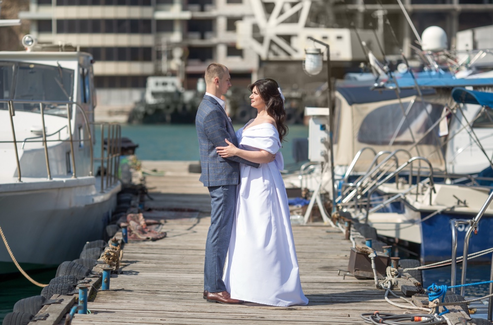 Top Michigan waterfront wedding venues in Metro Detroit